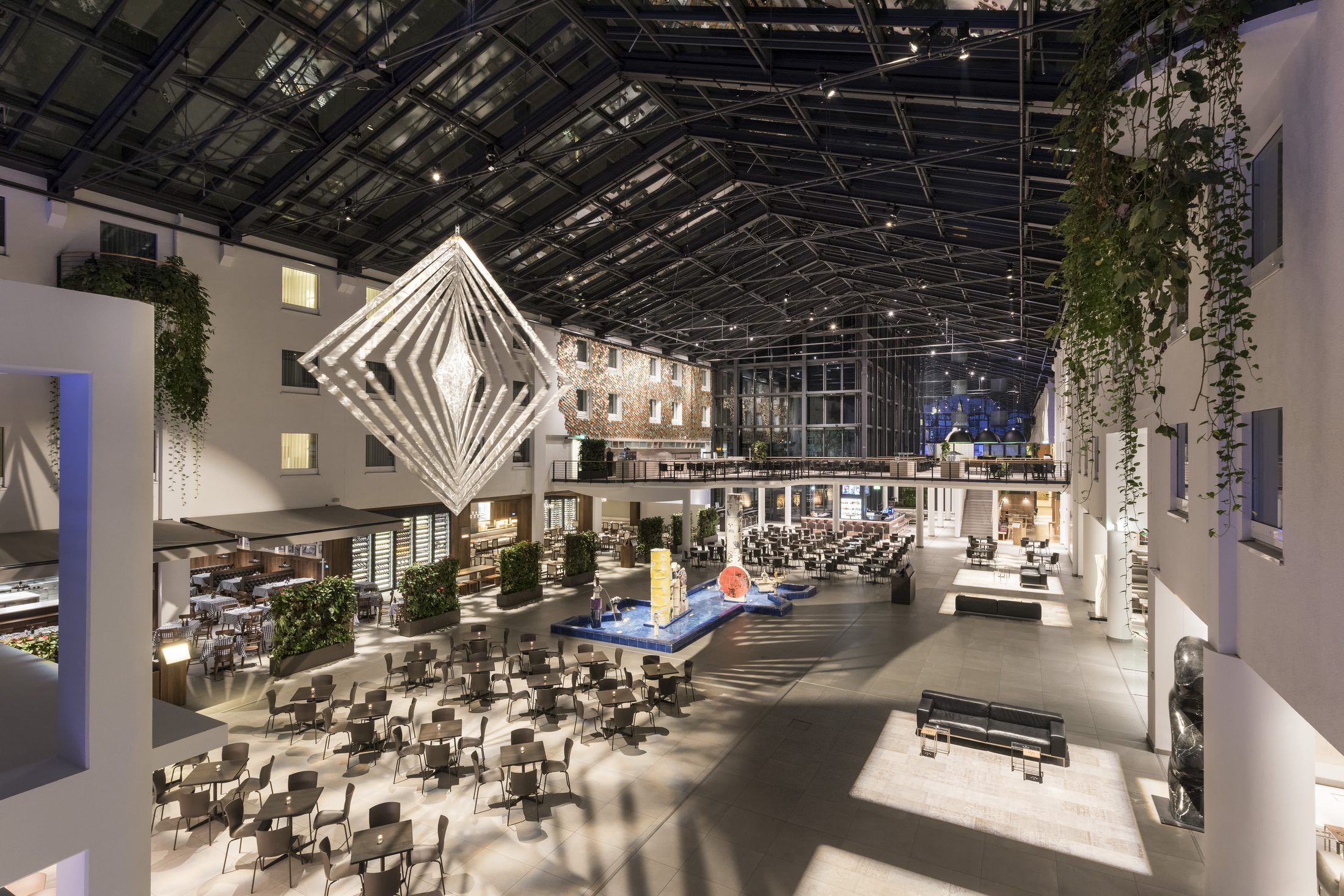 Event- und Networking-Atmosphäre im Estrel Berlin