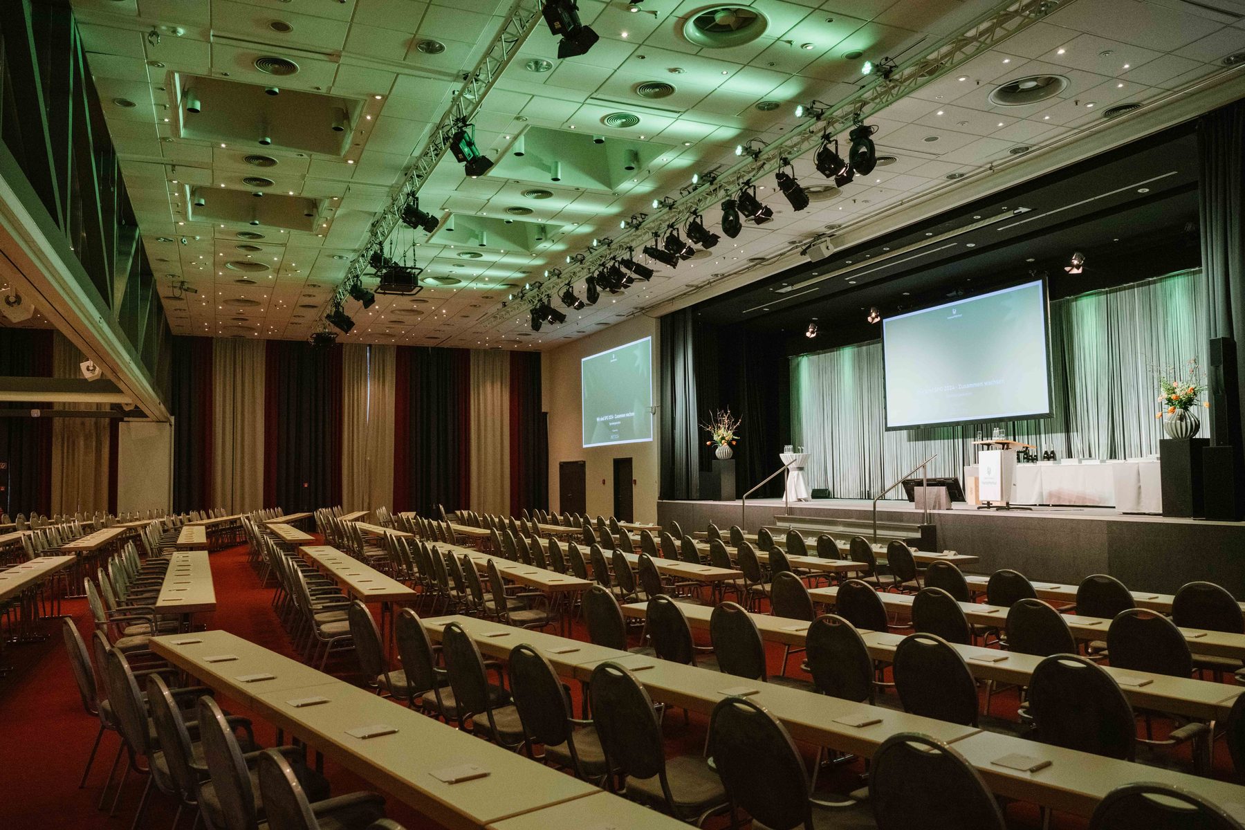 Veranstaltungshalle im Estrel Congress Center