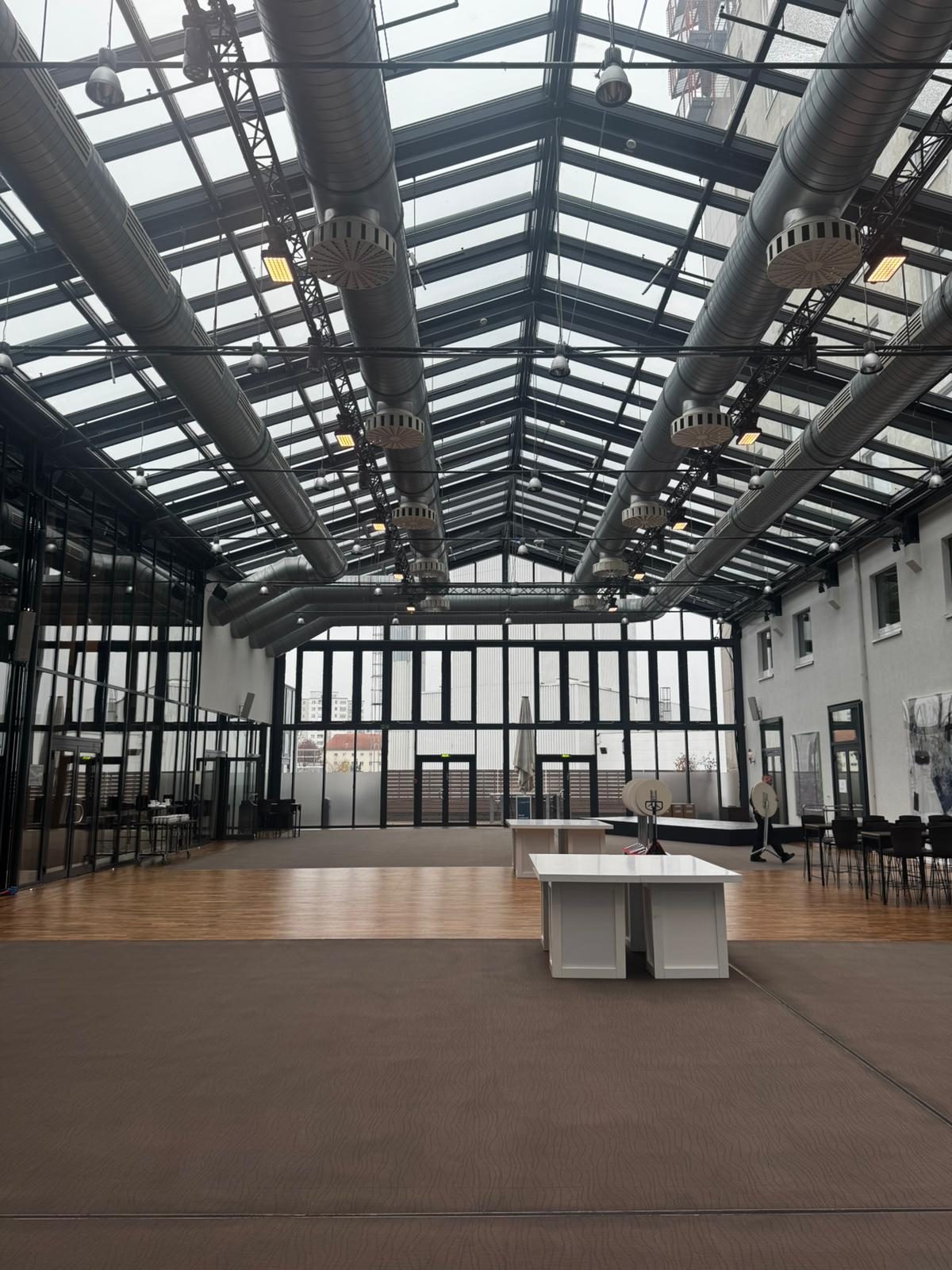 Ausstellungshalle im Estrel Congress Center